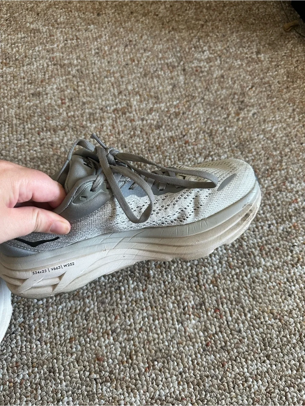 Hoka Bondi 8 Gray Running Sneakers women’s size 7.5